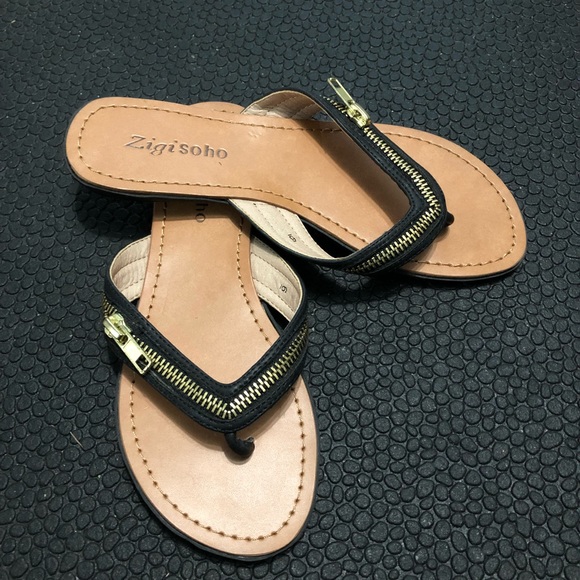 Sandal Flats - Picture 1 of 1